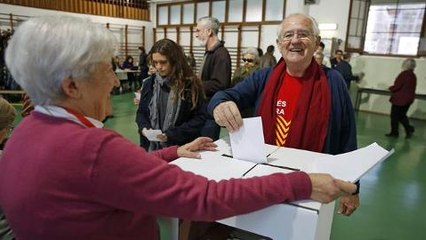 Catalan voters back independence