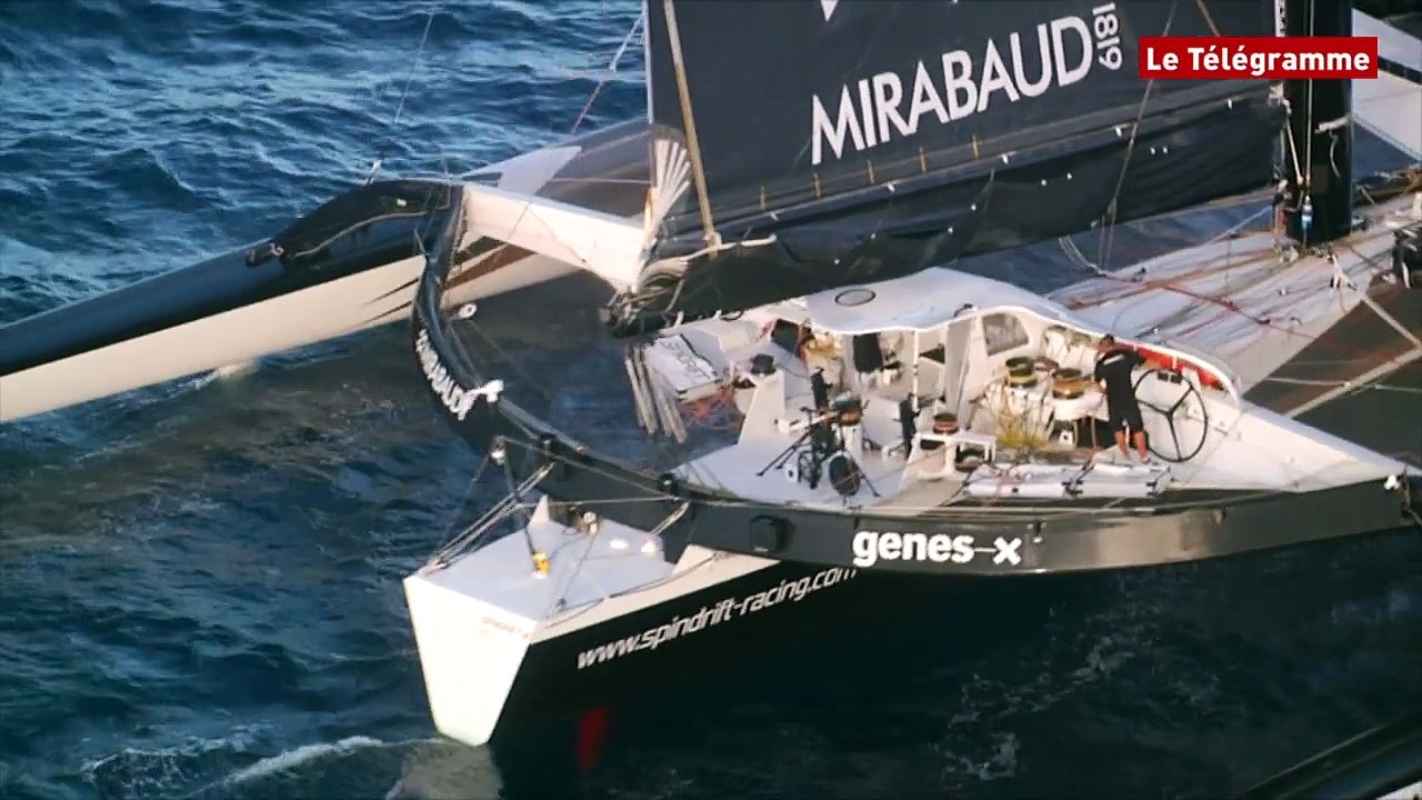 Route du Rhum. Survol de Spindrift 2 en approche de la Guadeloupe