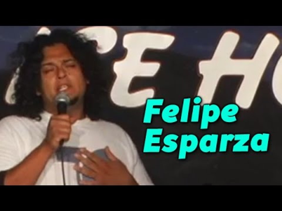 Quicklaffs - Felipe Esparza Stand Up Comedy