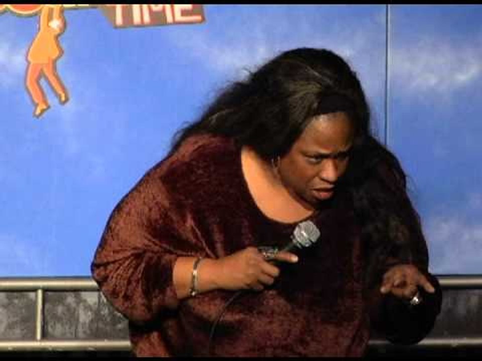 Quicklaffs - Thea Vidale Stand Up comedy