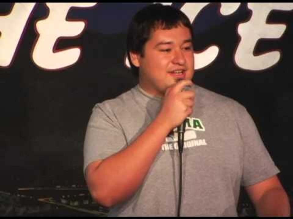 Quicklaffs - Alfonso Ochoa Stand Up Comedy
