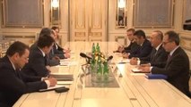 Çavuşoğlu, Ukrayna Devlet Başkanı Poroşenko ile Bir Araya Geldi