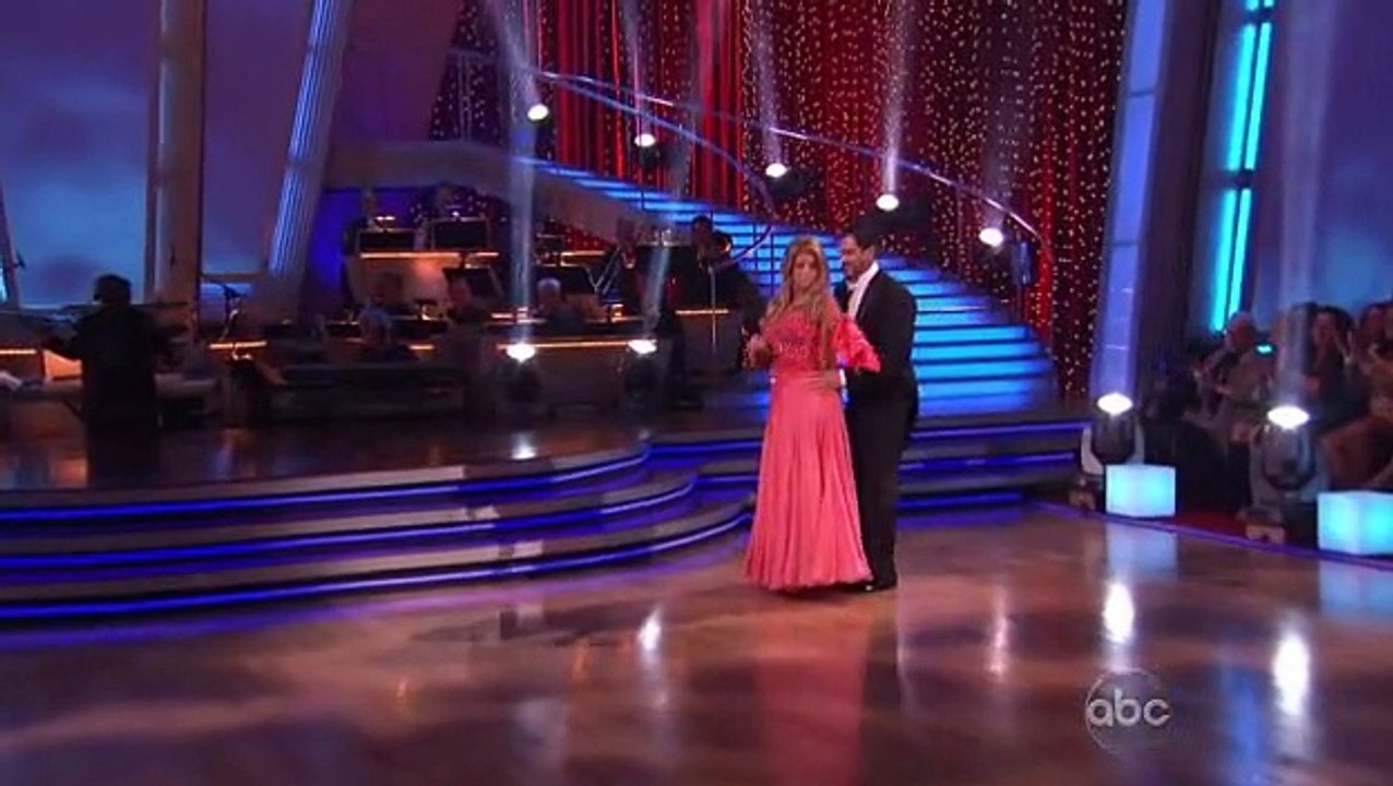 Kirstie Alley & Maksim Chmerkovskiy - Quickstep