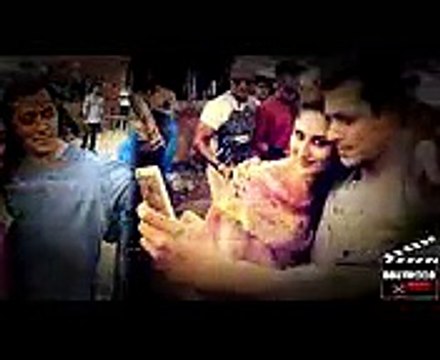 Bajrangi Bhaijaan _ Salman Khan - Kareena Kapoor's LEAKED BUS Scene BY z3 video vines