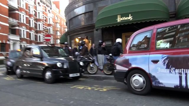 4 YAMAHA R1 - Lamborghini - Araba Tutkum