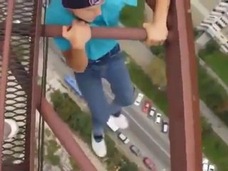 off yürek hoplatıyor.