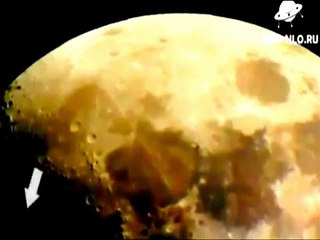 UFO ON THE MOON - OVNI EN LA LUNA