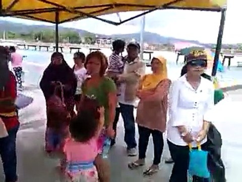 Loy Krathong race long tail boat