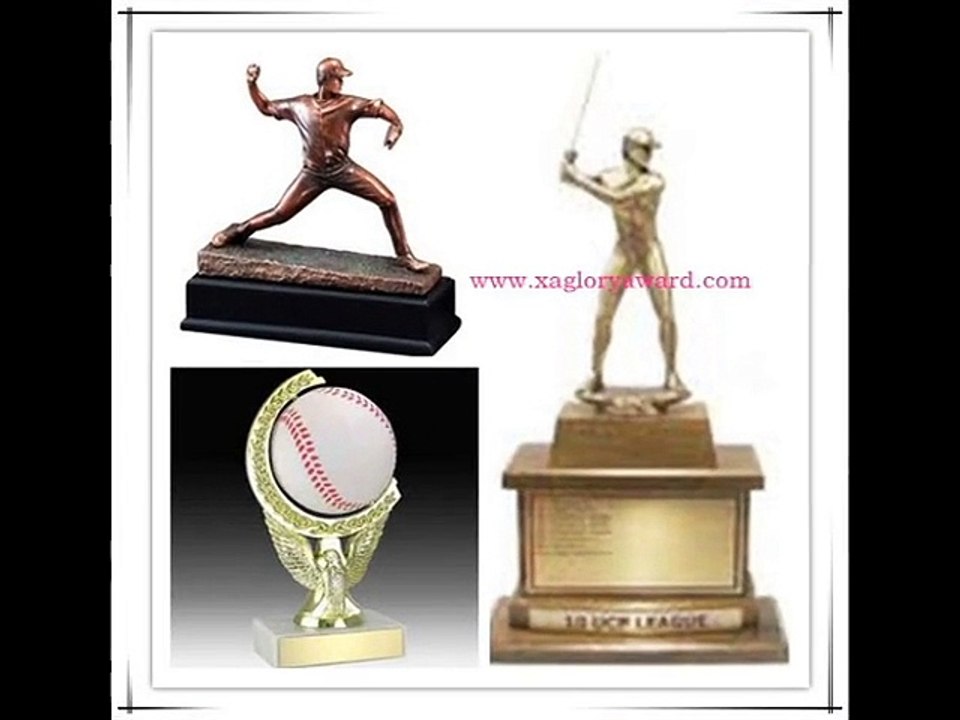 Crystal trophy cups for wonner