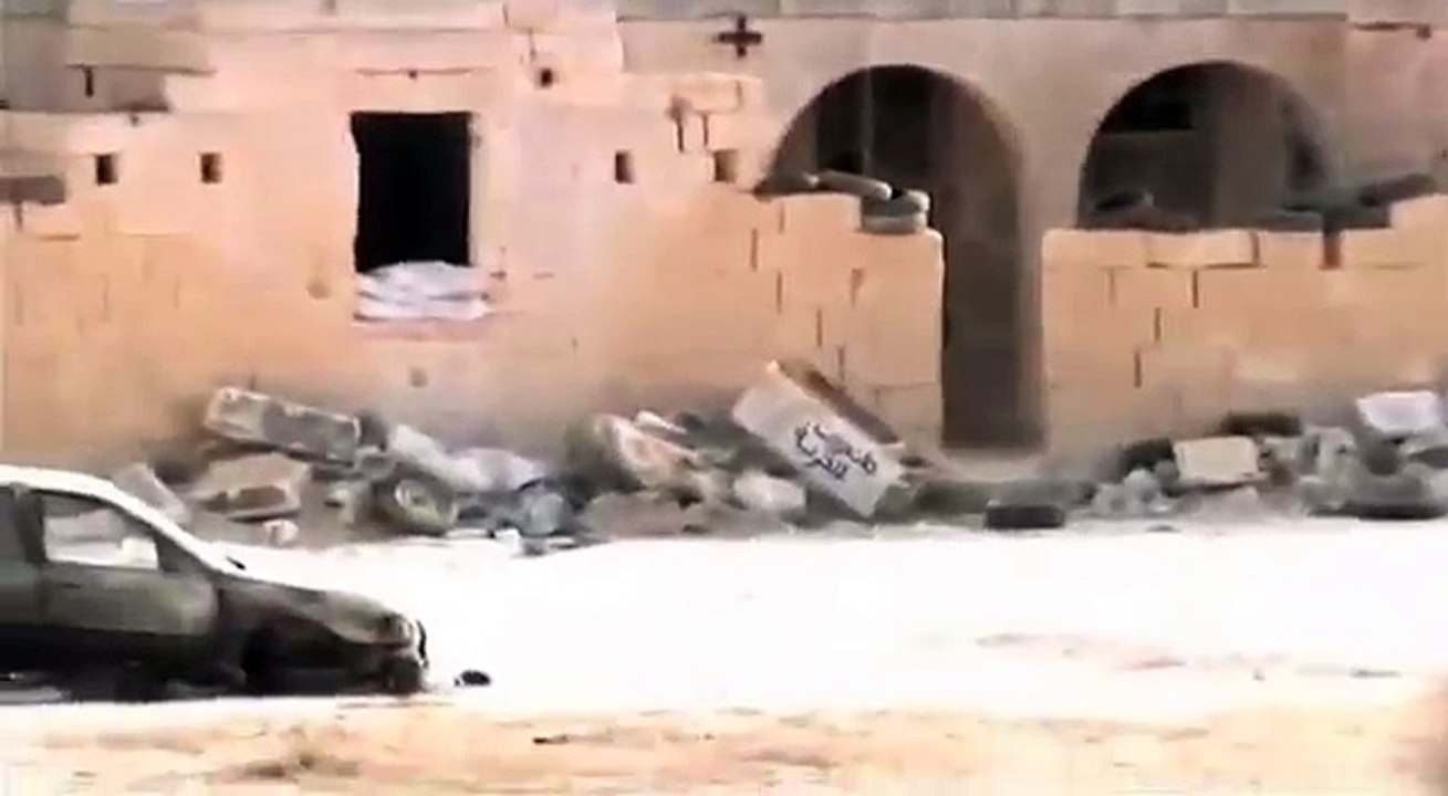 طفل سوري شجاع ينقذ اخته من رصاص القناصة