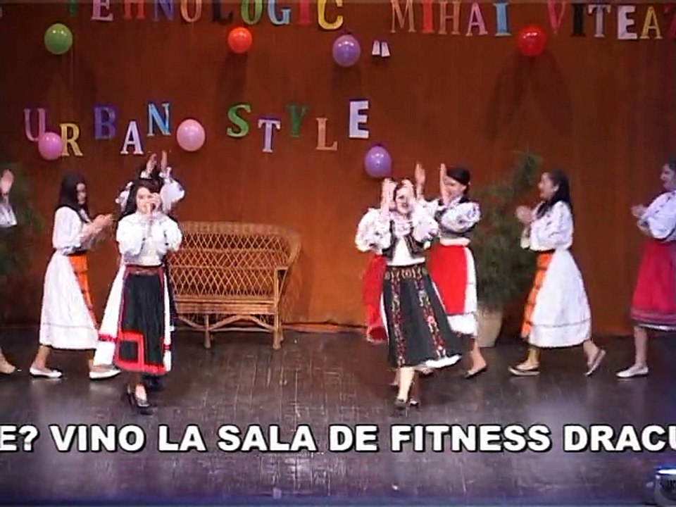 Balul Bobocilor la Liceul Tehnologic Mihai Viteazul Zalau - partea 1