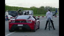 Il roule à 333 km/h sur un vélo !