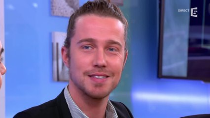 Julien Doré "Mes chansons ne m'appartiennent plus" - C à vous - 10/11/2014