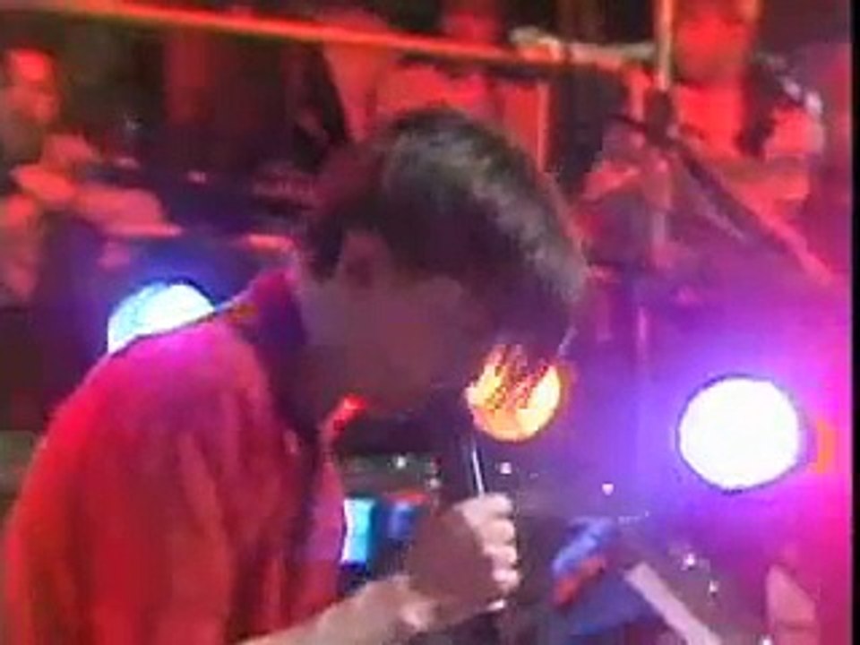 The Undertones - Chain of Love (live 1983)