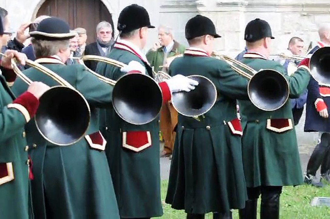 Messe de St Hubert du Rallye Trois Forêts par les trompes de Luzarches. (13)