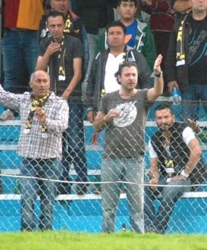 Nejat İşler Çılgına Döndü