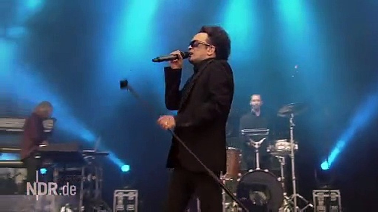 TV-20140810-1921-2942