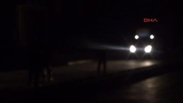 İdil PKK İdil'de Yol Kesip Kimlik Kontrolü Yaptı