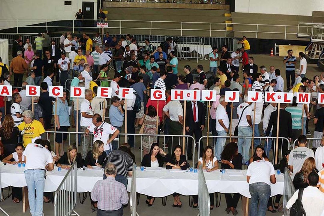 Internautas opinam sobre os candidatos à presidência do Vasco