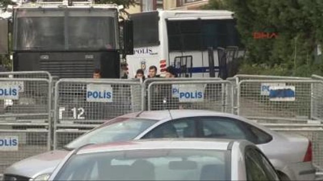 Validebağ'da Eylemci Çadırı Yerine Belediye Çadırı