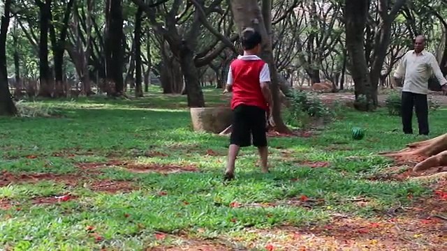 The Resilient Bangalore Traffic Cop Documentary by MAAC Students