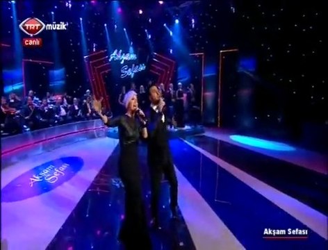 Ayşe İnak Ekiz & Mustafa Demiroğlu-Devlerin Aşkı
