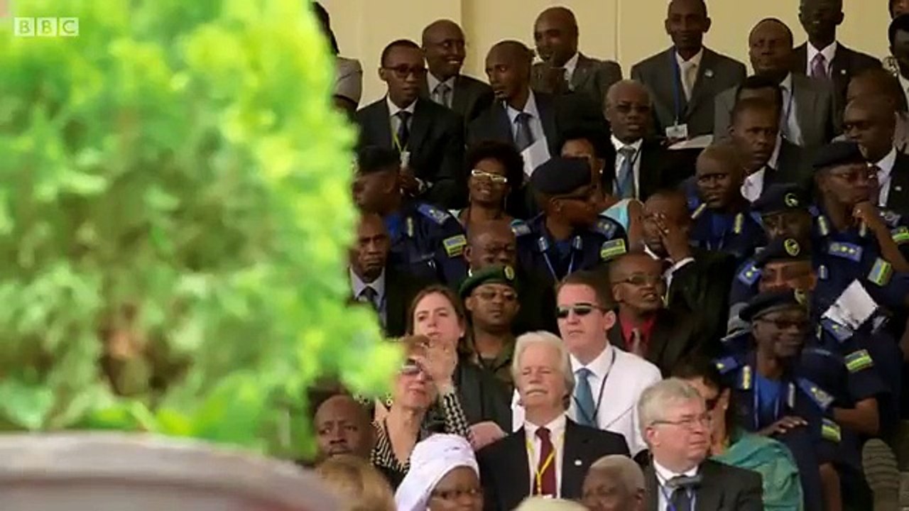 ORIGINE DU GENOCIDE EN RD CONGO A PARTIR DE L'ASSASSINAT DE JUVENAL HABYARIMANA. LE TUEUR EN SERIE (SERIAL KILLER) PAUL KAGAME EN EST LE PROMOTEUR COMME LE TEMOIGNE LA VIDEO " RWANDA'S UNTOLD STORY".