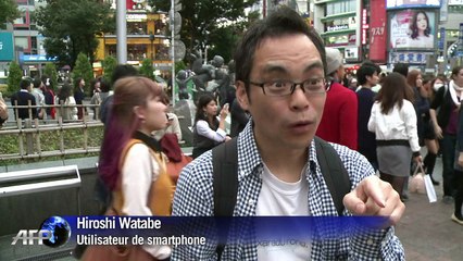 Gare aux smartphones: pianoter ou marcher, il faut choisir