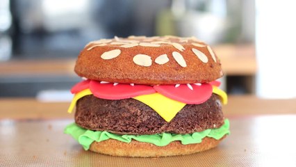 Comment faire un gâteau qui ressemble à un burger ?