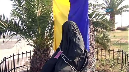 Lefter’in mühürlenen heykeline Fenerbahçe forması giydirildi