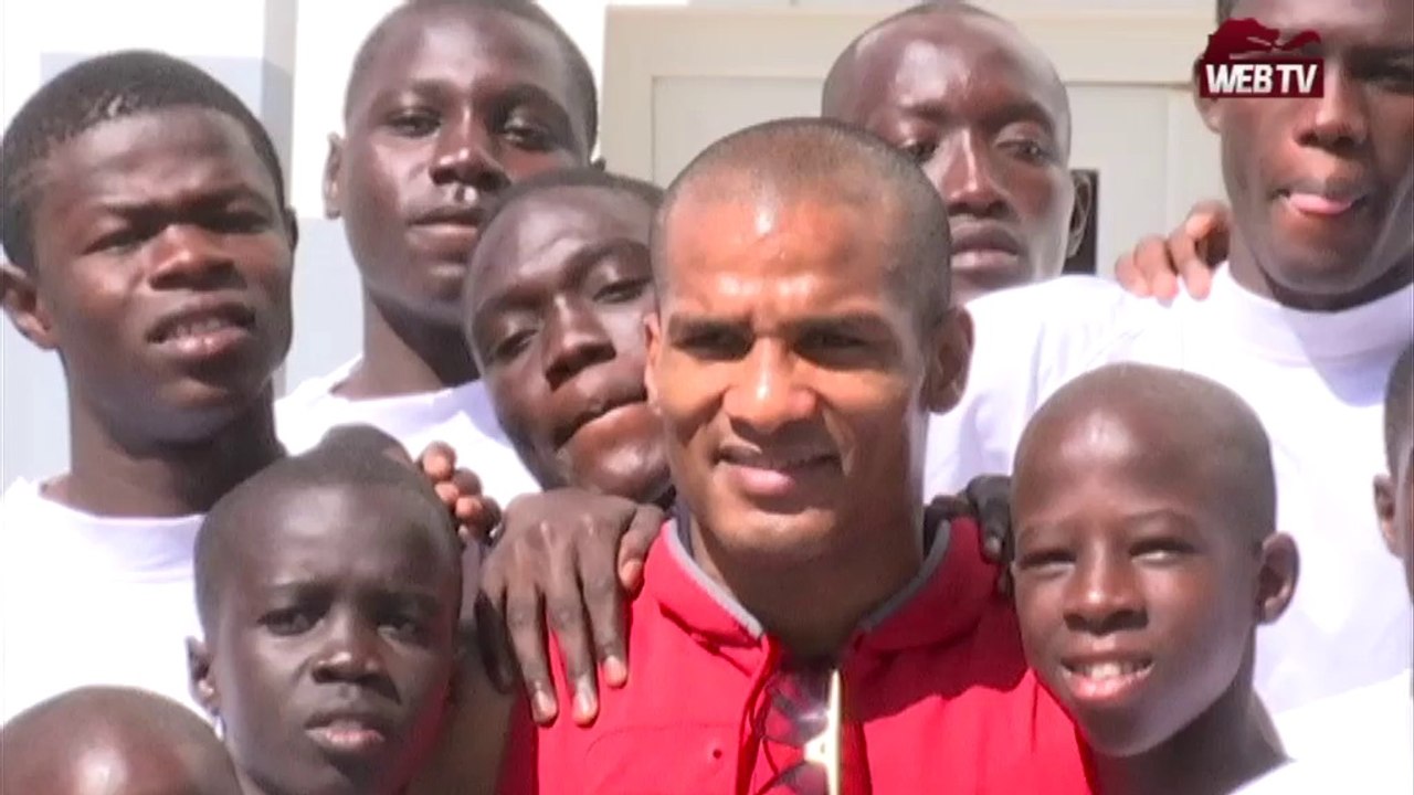 Instantanés - Florent Malouda en visite à l'Académie Génération Foot