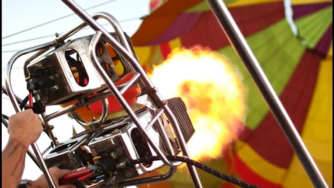 Man swings from Epic Hot Air Balloon Rope Swing  #incredible