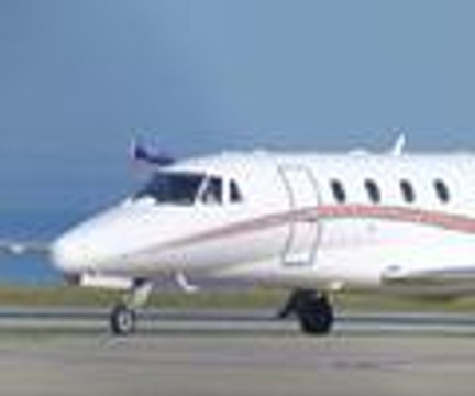 Yanal'ın uçağının camında Trabzonspor bayrağı