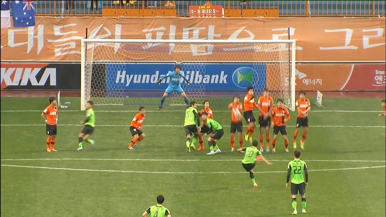 K-league: ein traum-freistoß zum meistertitel