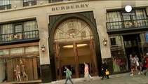 Burberry: στις γιορτές με «όπλο» τον Romeo Beckham