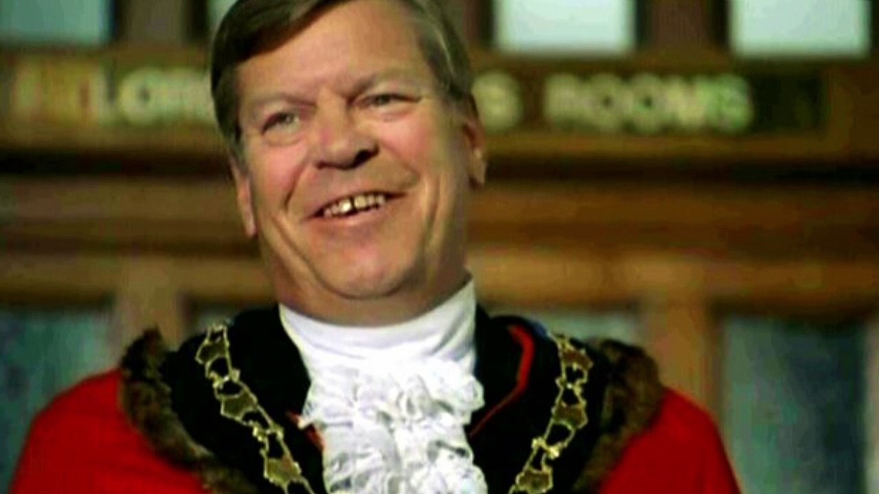 HOMENAJE A WARREN CLARKE