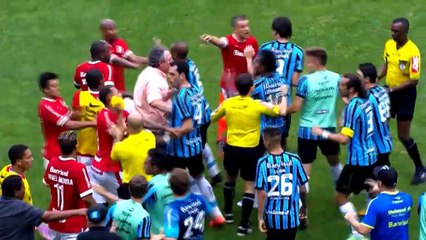 Esulta vicino alla panchina avversaria, rissa sfiorata