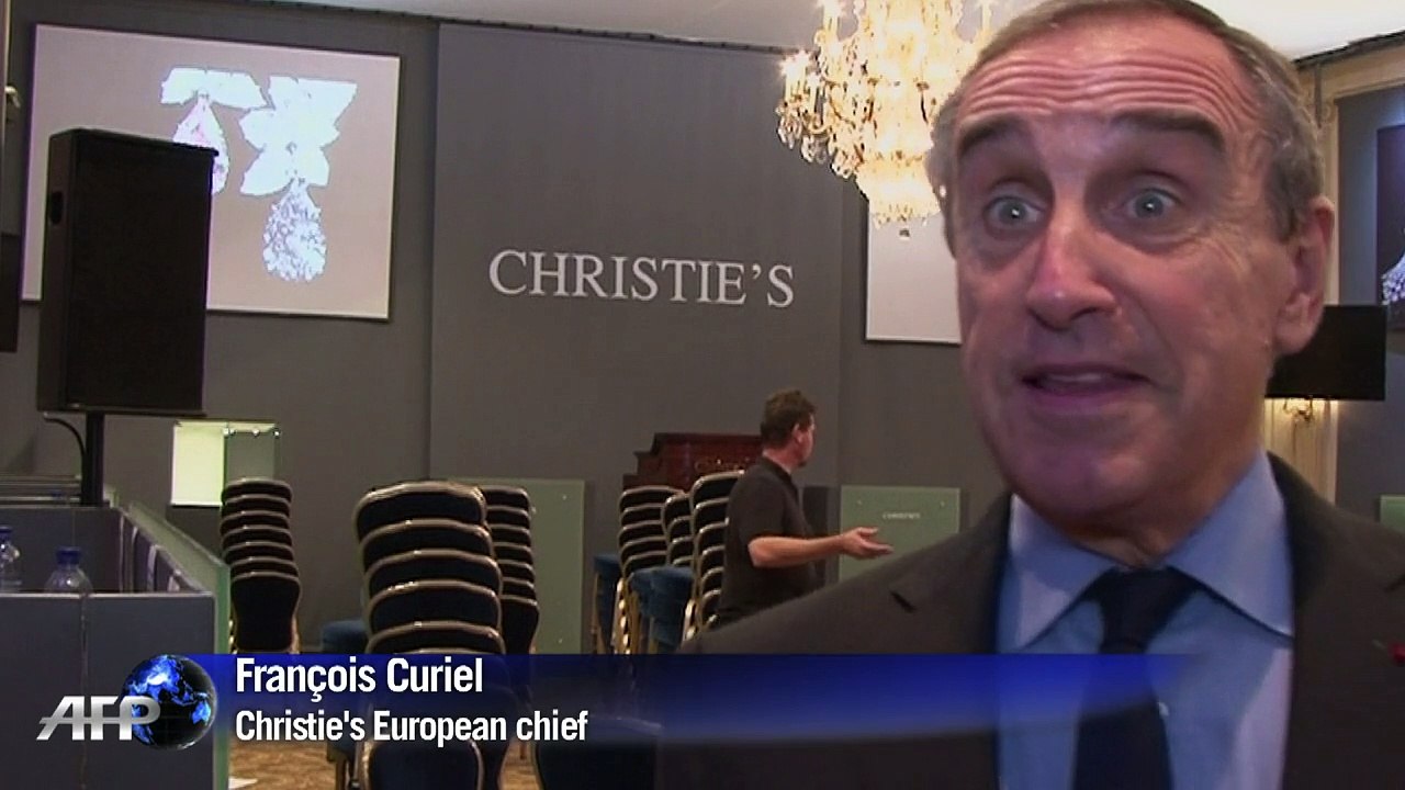 More than $150 million-worth of jewelry sold in Geneva auction