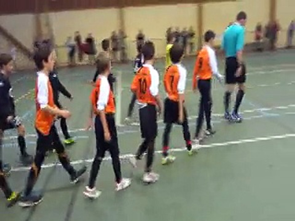Entrée des joueurs Finale U11: Coataudon - Gars...