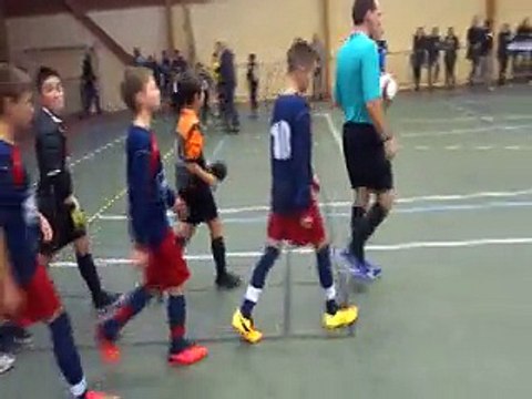 Entrée des joueurs Finale U13: Coataudon - Landerneau (0-0 Landerneau aux tirs au but) Tournoi U11-U13 - Mardi 11 Novembre - La Forest Landerneau