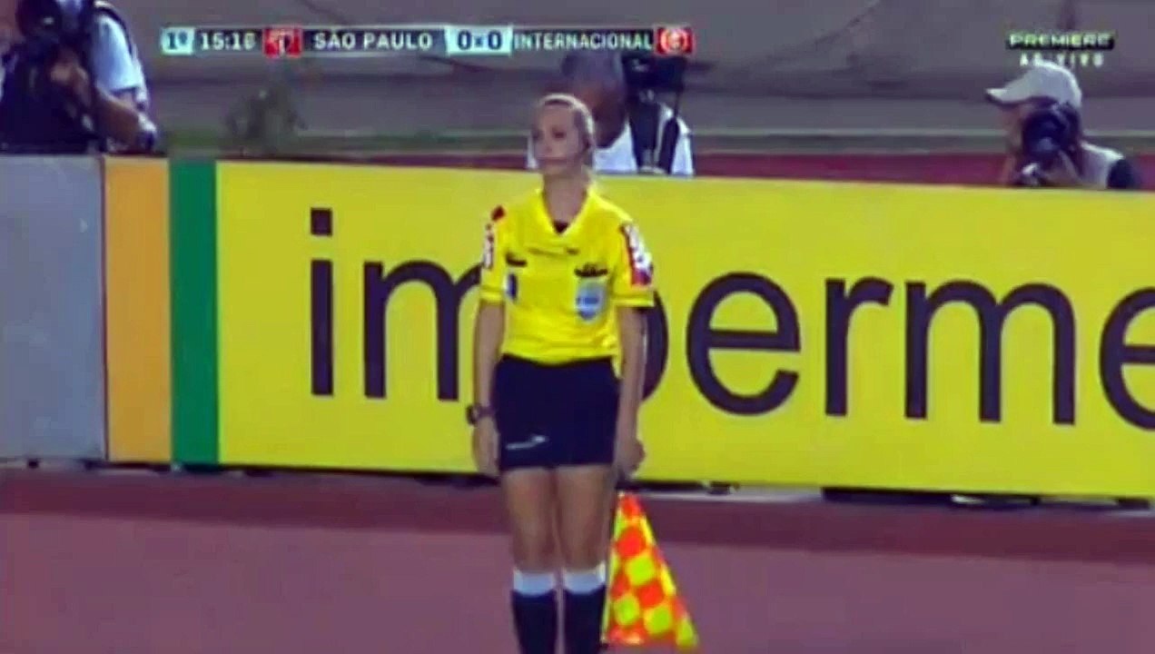 Sexy Referee in Brazil Championship - Sao Paulo 0 vs 0 Internacional 12_11_2014