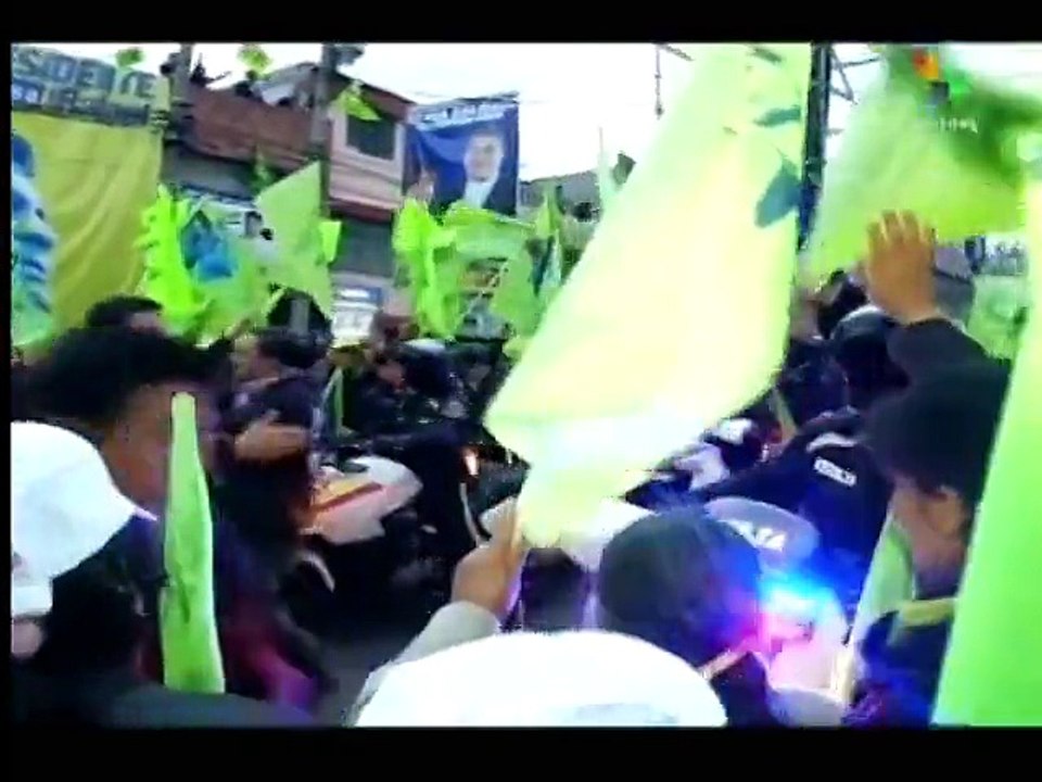 Ecuador lawmakers debate constitutional reforms