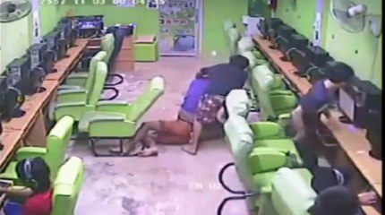 Đánh nhau kinh hoàng trong quán nét