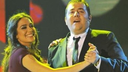 Ata Demirer, Özge'yi Tek Celsede Boşadı