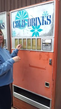 Distributeur de Coca le plus rapide du monde... T'es prêt?!