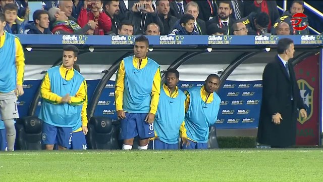 Brasil vence a Turquia debaixo de reverências dos torcedores turcos