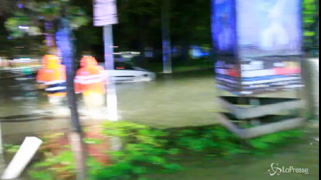 A Milano esondato il Seveso, oggi scuole chiuse in zona Niguarda