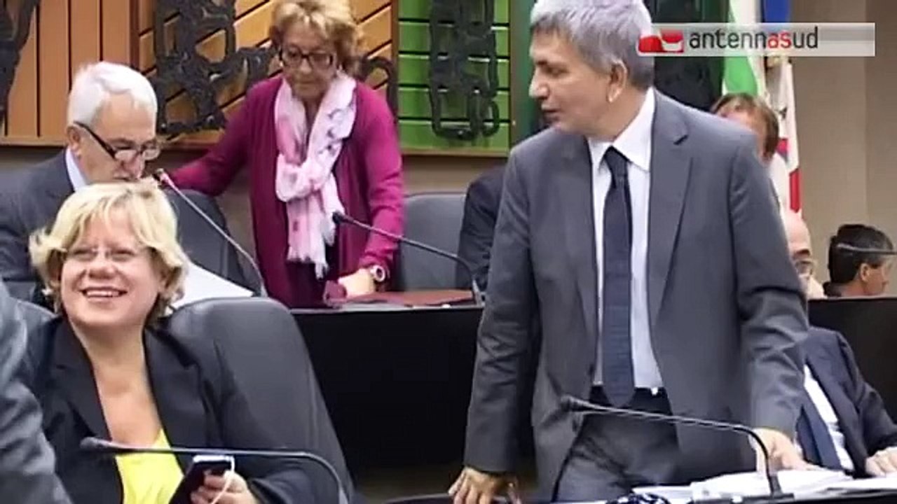 TG 12.11.14 Stabilizzazione precari, Zullo (Fi): "Una legge slogan, per noi è incostituzionale"