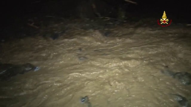 Leivi (GE) – Frana, crolla una palazzina, dispersi due anziani (13.11.14)