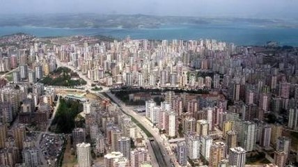 Adana'da Yeraltı Suyu Yükseldi, Binalarda Risk Arttı